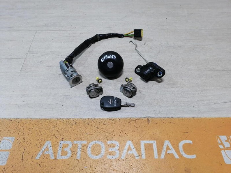 Almera G15 №13 замок зажигания к-кт