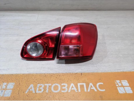 Qashqai №5 фонарь правый к-кт