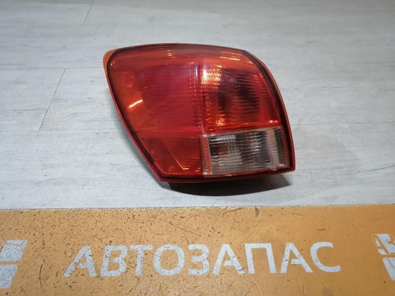 Qashqai №5 фонарь левый в крыло