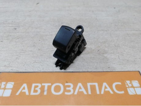 Qashqai №5 кнопка стеклоподъемника