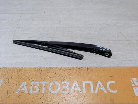 Qashqai №5 поводок заднего дворника