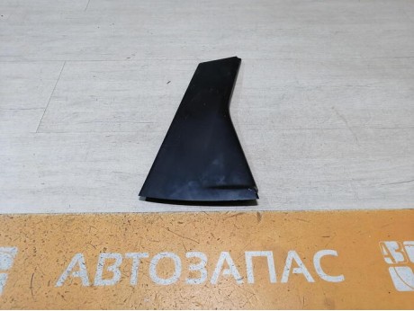 Qashqai №5 накладка двери задняя правая наружная уголок