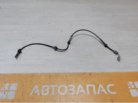 Qashqai №5 датчик абс передний