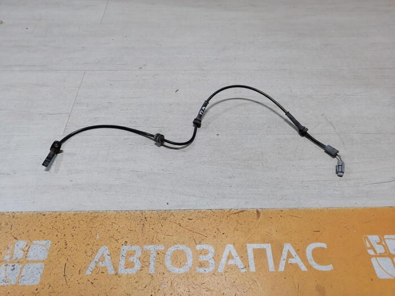 Qashqai №5 датчик абс передний