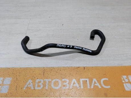 Polo №7 патрубок расширительного бачка