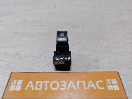 Polo №7 кнопка стеклоподъемника