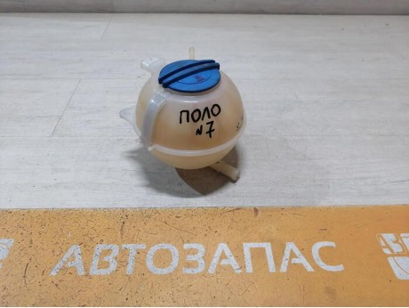Polo №7 бачок расширительный