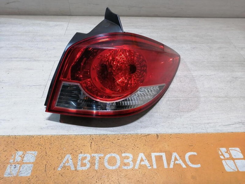 Cruze №6 фонарь правый хетчбэк
