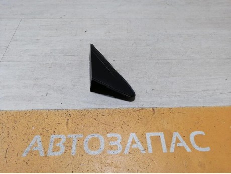 Cruze №6 накладка переднего крыла правая