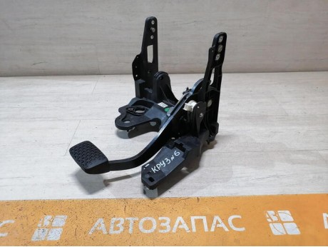 Cruze №6 педаль тормоза