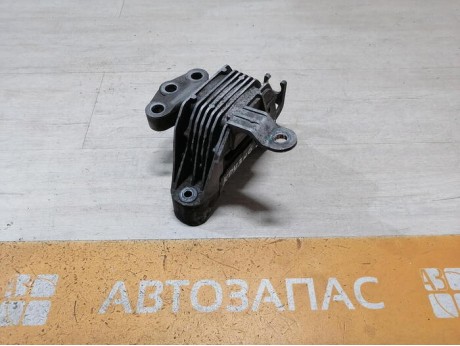 Cruze №6 подушка двигателя правая