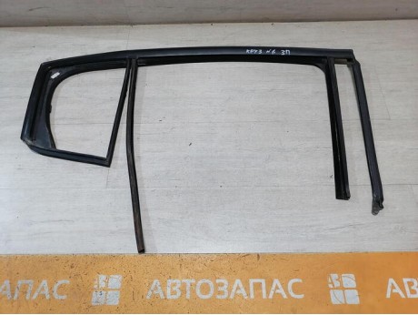 Cruze №6 бархотка верхняя задняя правая