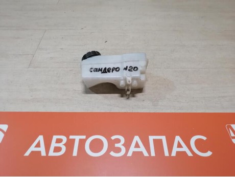 Sandero №20 бачок тормозного цилиндра деф