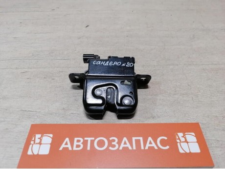 Sandero №20 замок багажника