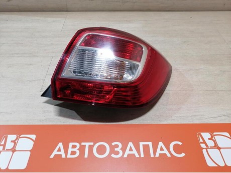 Sandero 2 №20 фонарь правый