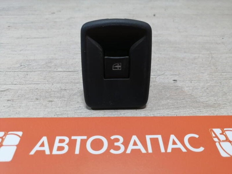 Sandero 2 №20 кнопка стеклоподъемника  дверь