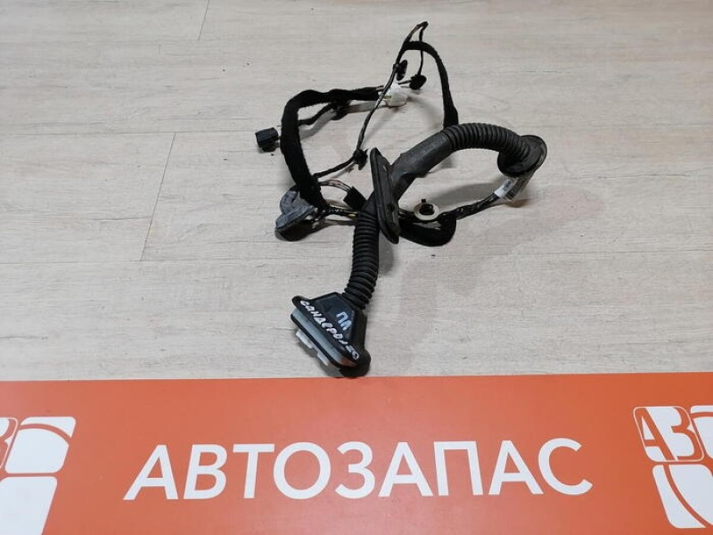 Sandero 2 №20 проводка двери передняя левая