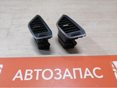 XRay 1 №1 дефлектор торпедо правый боковой