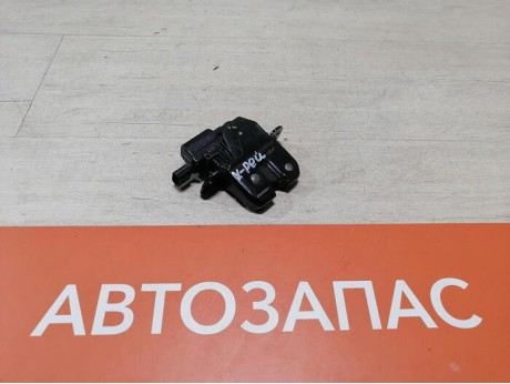 XRay 1 №1 замок багажника