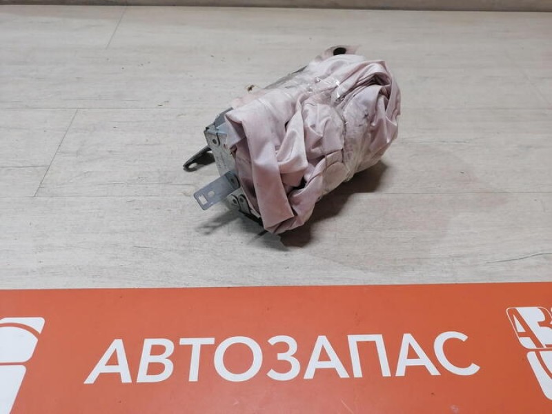 XRay 1 №1 подушка безопасности пассажира стрел