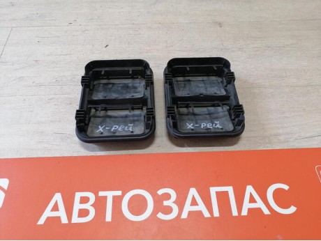 XRay 1 №1 решетка вентиляции багажника