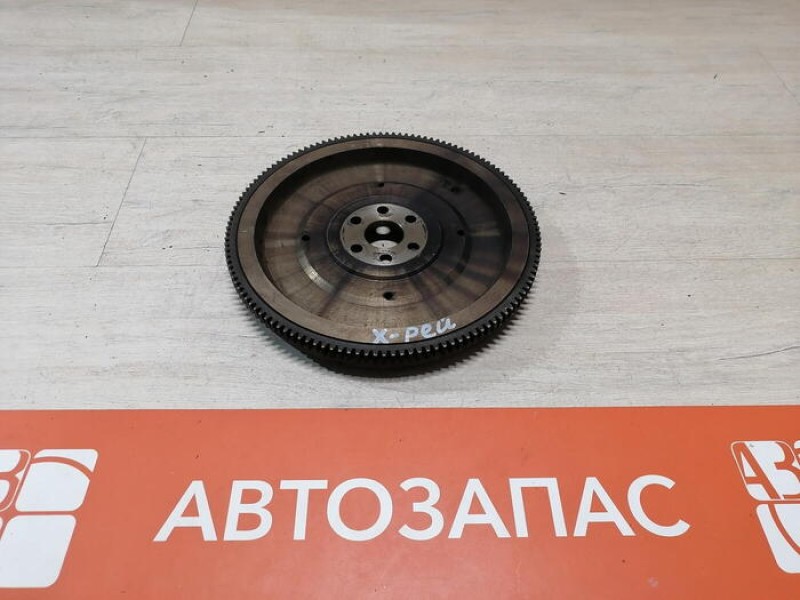 XRay 1 №1 маховик 1,8