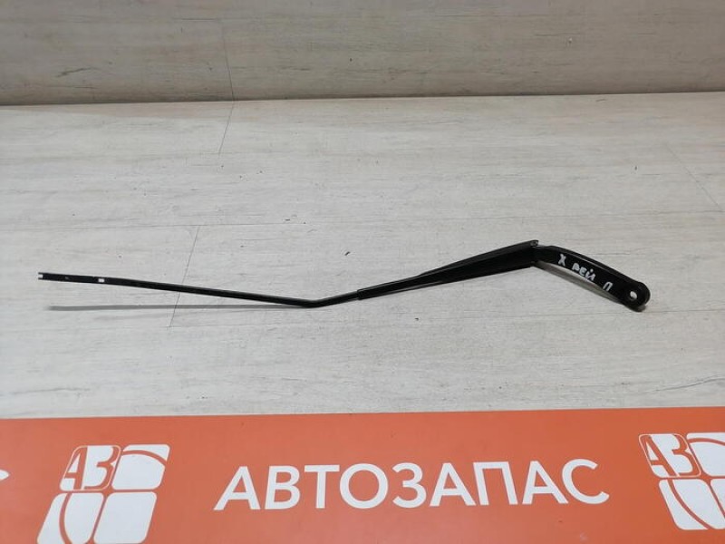XRay 1 №1 поводок дворника правый