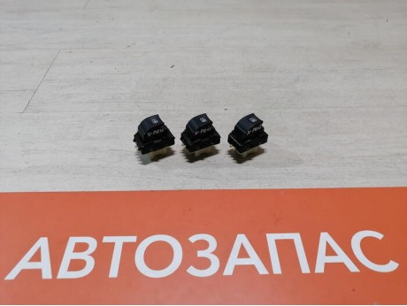 XRay 1 №1 кнопка стеклоподъемника