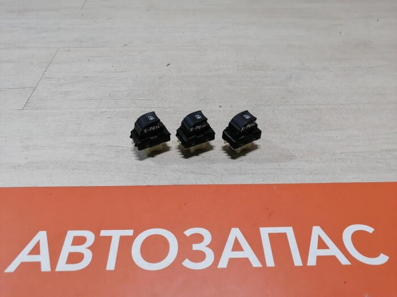 XRay 1 №1 кнопка стеклоподъемника