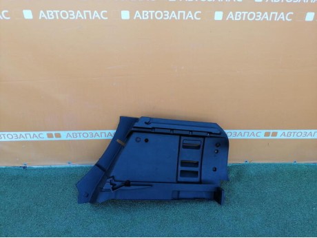 XRay 1 №1 обшивка багажника правая