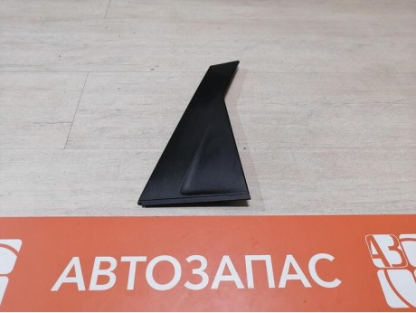 XRay 1 №1 накладка двери задняя правая деф