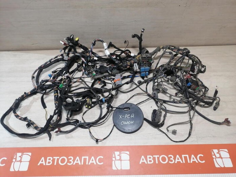XRay 1 №1 проводка салона под кондиционер