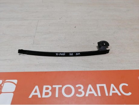 XRay 1 №1 уплотнитель двери задний правый