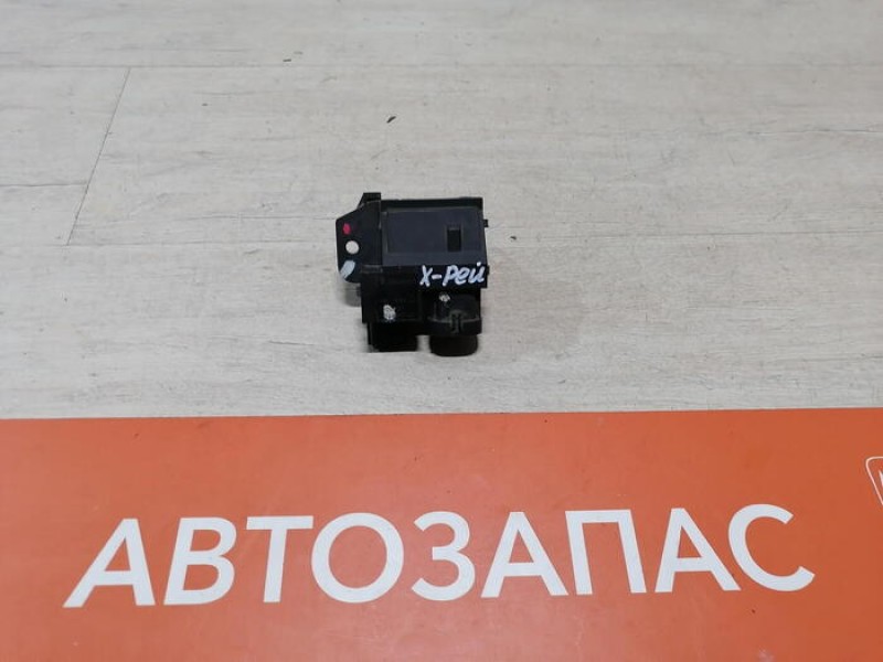 XRay 1 №1 резистор вентилятора охлаждения двигателя