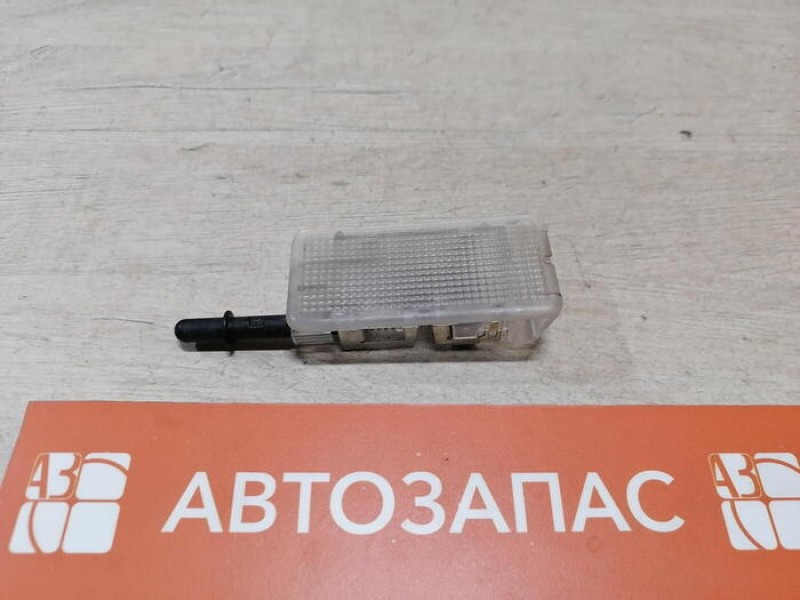 XRay 1 №1 плафон бардачка