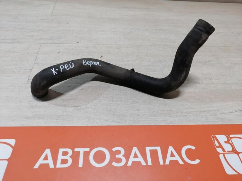XRay 1 №1 патрубок охлаждения двигателя верхний