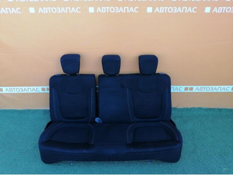 Kaptur 1 №2 диван задний
