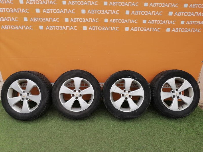Cruze №6 резина зимняя Bridgestone Spike-01 225/60 R17 103T комплект деф