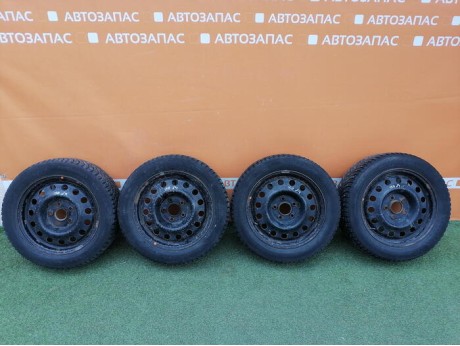 Corolla №4 резина зимняя Nokian Hakkapeliitta 8 205/55 R16 94T 1413 комплект