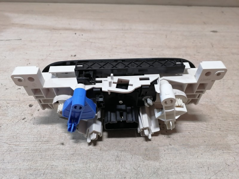 Logan 2 №2 блок управления печкой