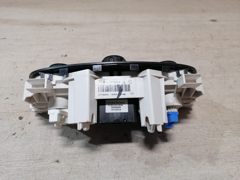 Logan 2 №2 блок управления печкой