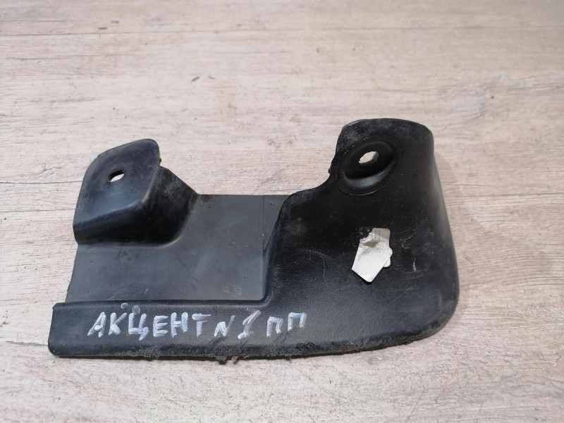 Accent №1 брызговик передний правый