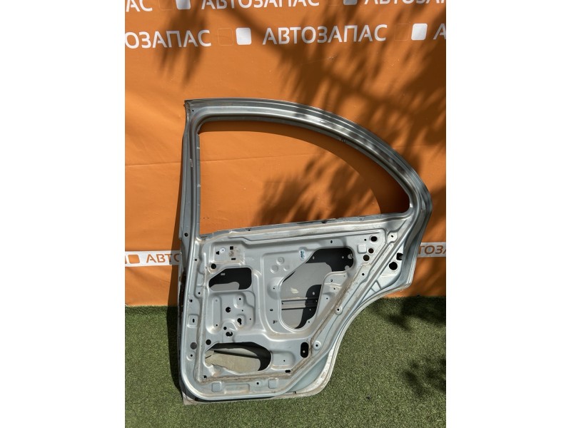 Almera Classic №2 дверь задняя правая