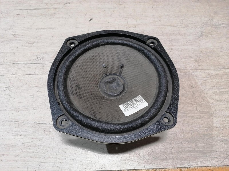 Almera Classic динамик задней полки