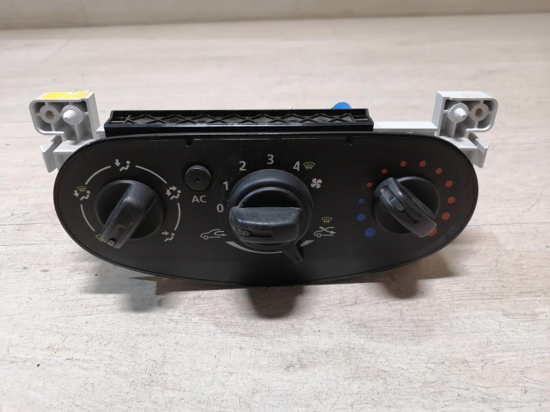 Almera G15 блок управления кондиционером