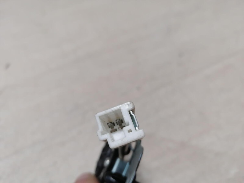 Almera Classic №2 пищалка в переднюю стойку левая