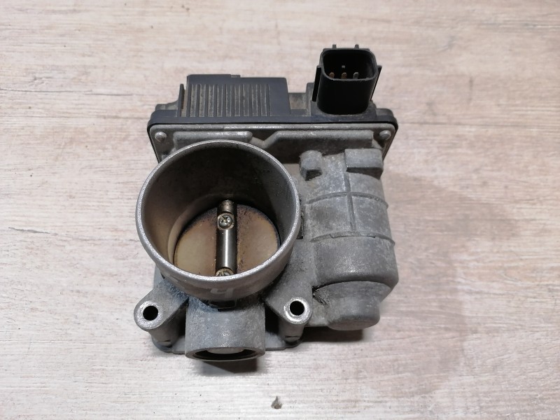 Almera Classic №4 дроссельная заслонка 1,6