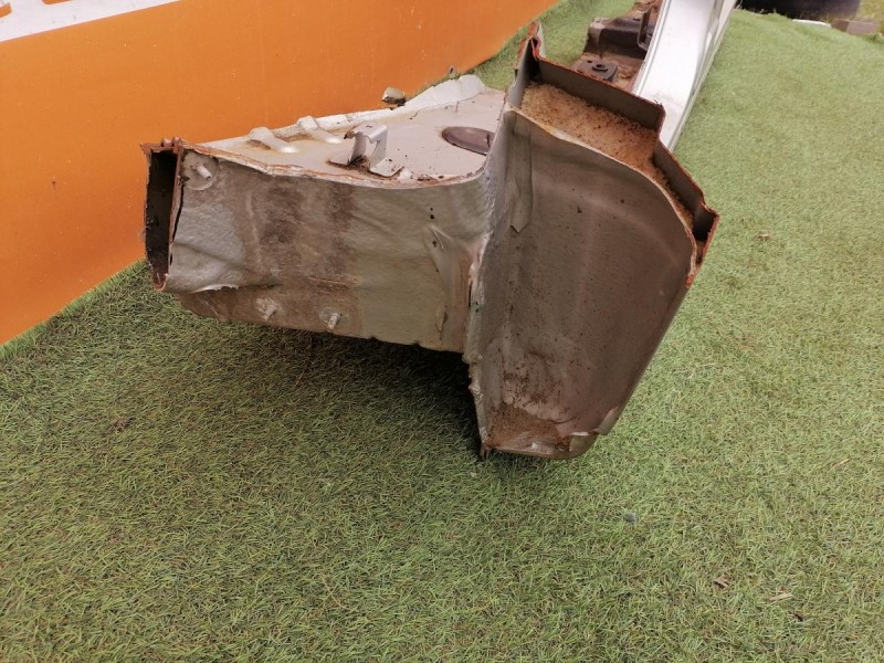 Almera G15 №10 порог правый