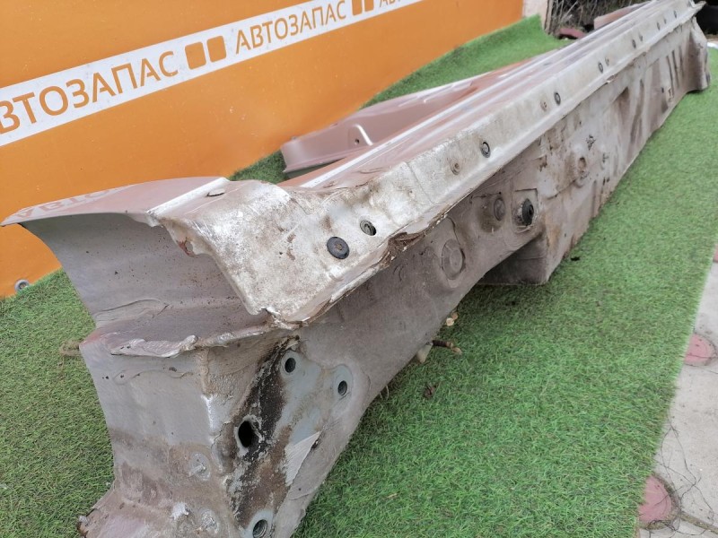 Almera G15 №10 порог правый