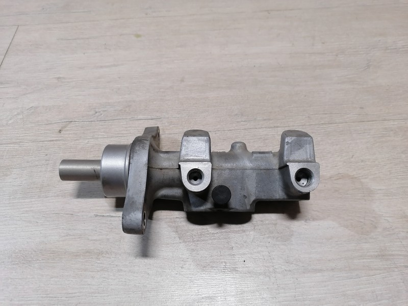 Almera G15 №10 цилиндр тормозной главный